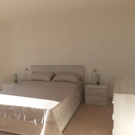 A In Zona Residenziale Appartamento *